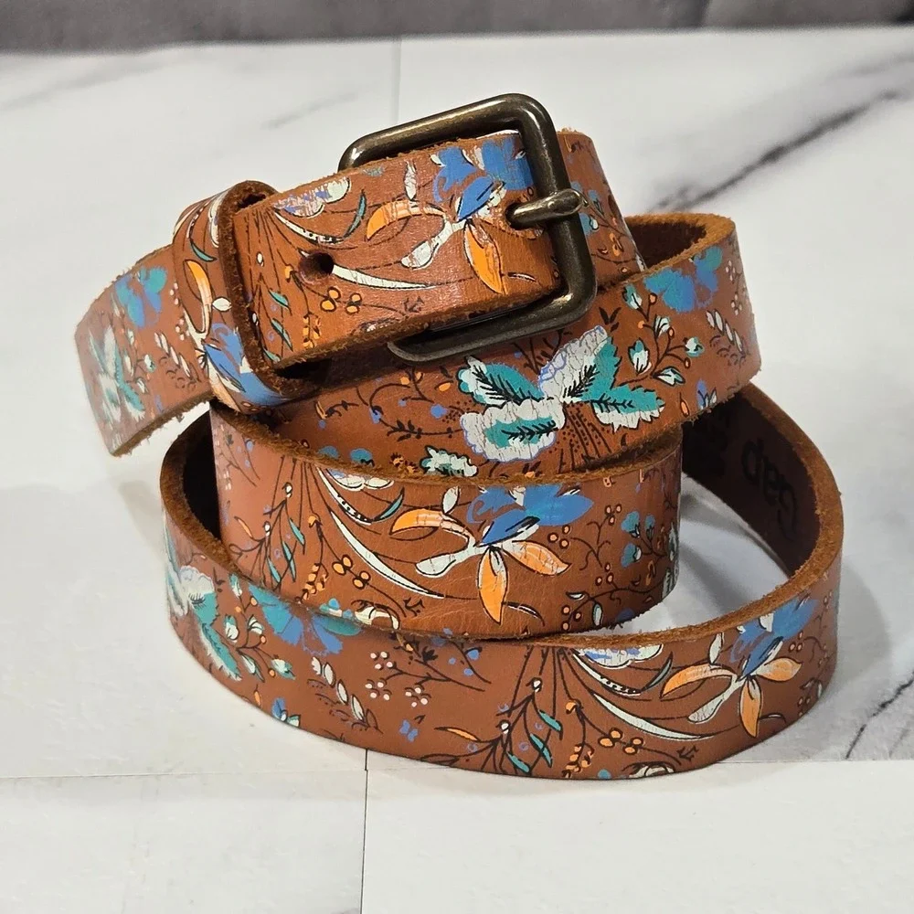 GAP Womens Medium Brown Leather Belt Ditsy Floral Vachetta Brass Buckle Skinny